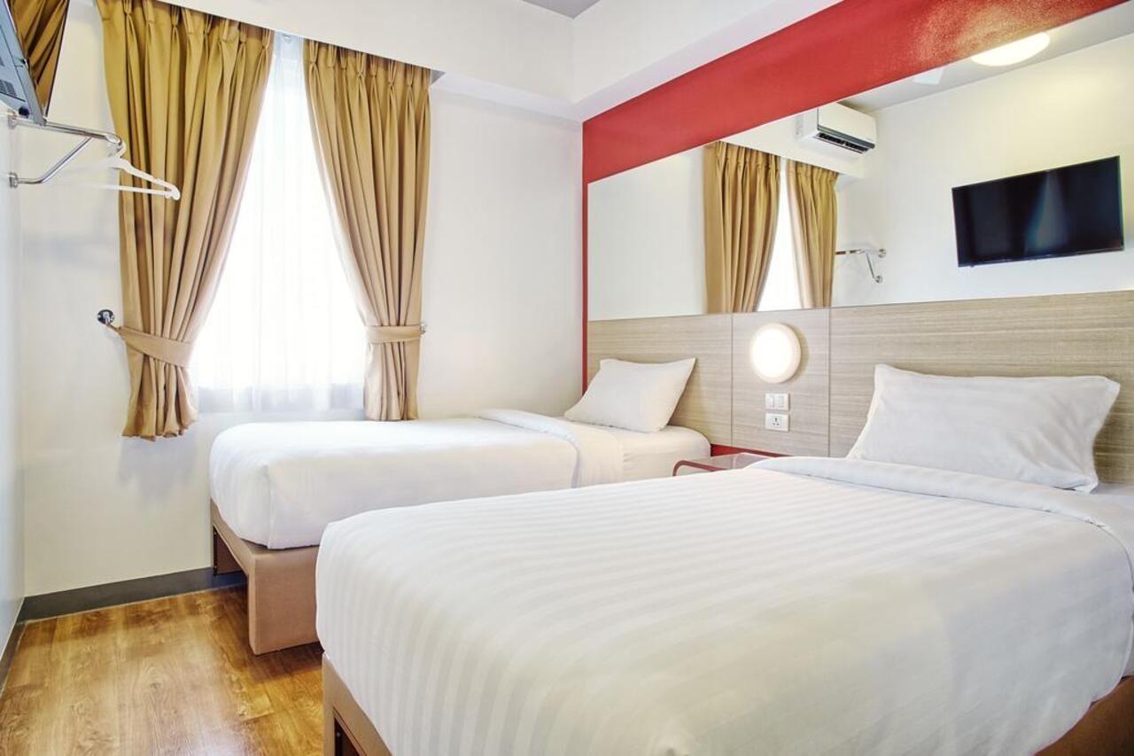 Hotel Red Planet Makati Amorsolo