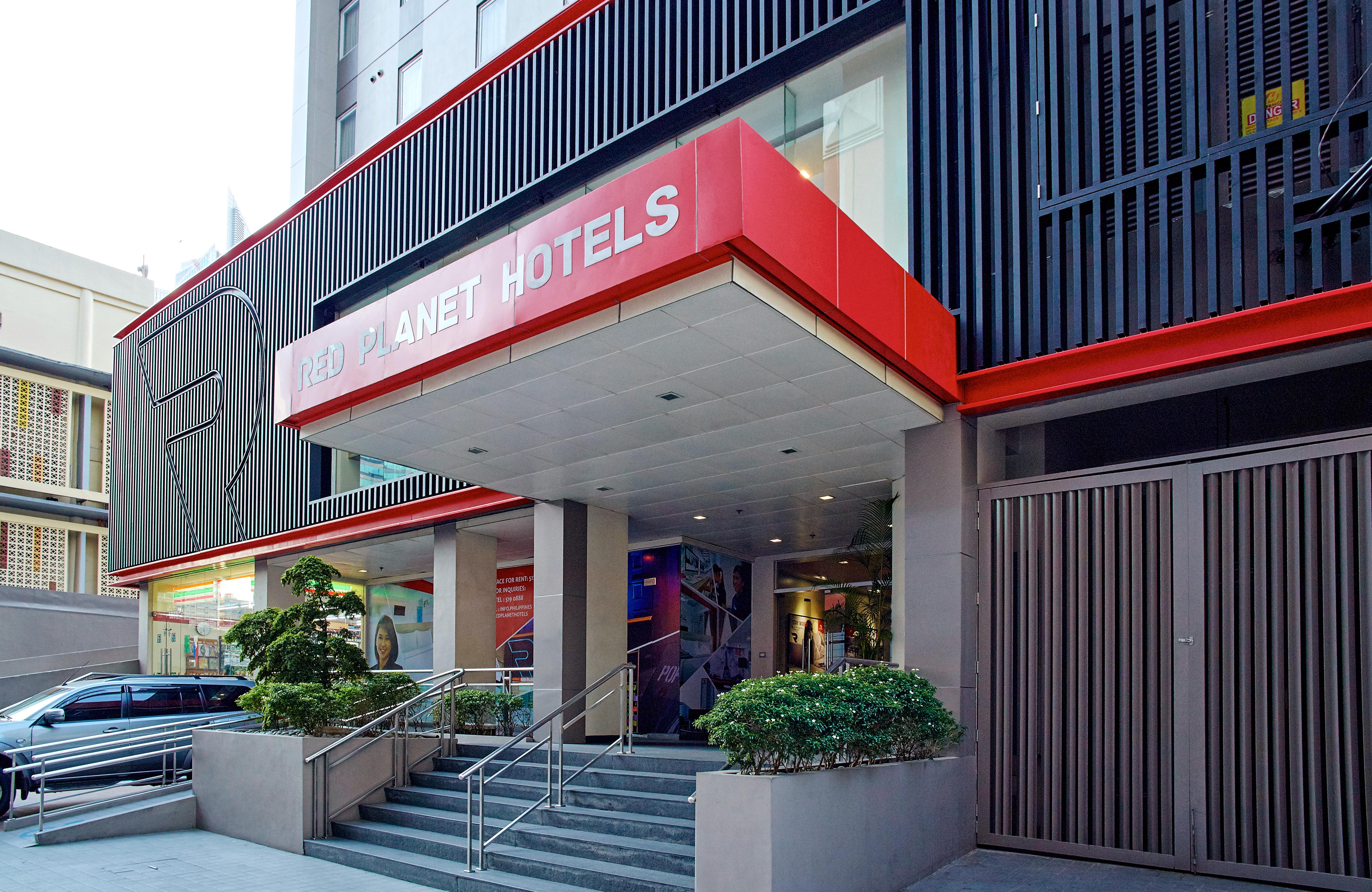 Hotel Red Planet Makati Amorsolo