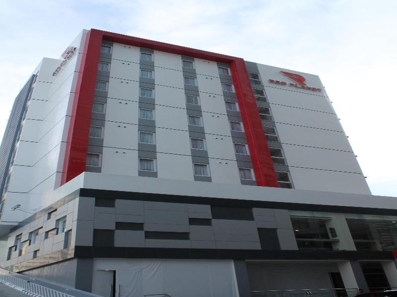 Red Planet Makati Amorsolo 3* Makati City